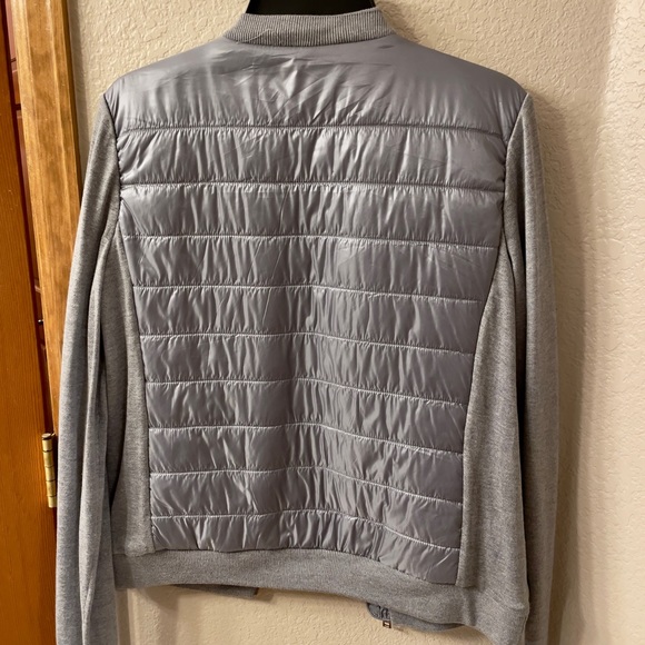 NWT- silver  jacket- L - Picture 2 of 6